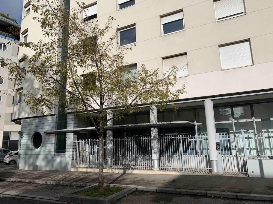 Studio Le Pensier - Monplaisir Lyon Ngoại thất bức ảnh